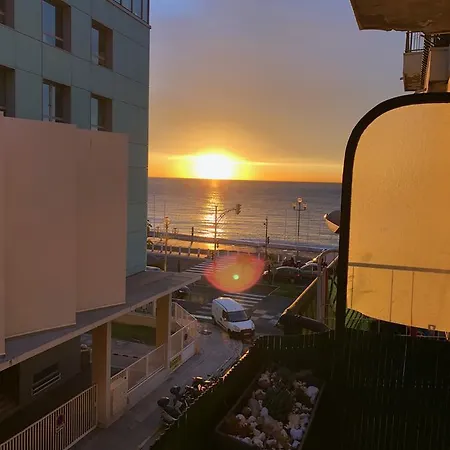 - L'emeraude Balcon Vue Mer Appartement *