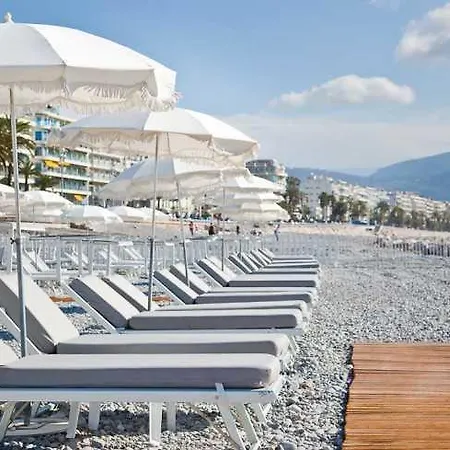 - L'emeraude Balcon Vue Mer Apartment